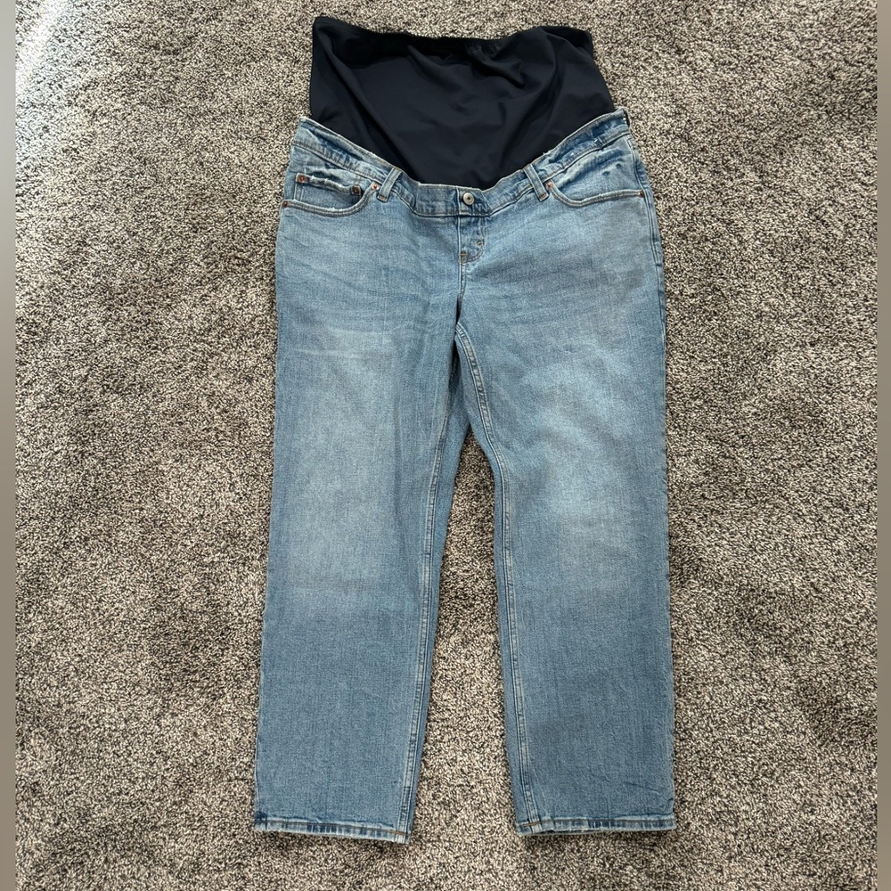 Size 32 Maternity Abercrombie + Fitch Medium Wash Ankle Straight jeans